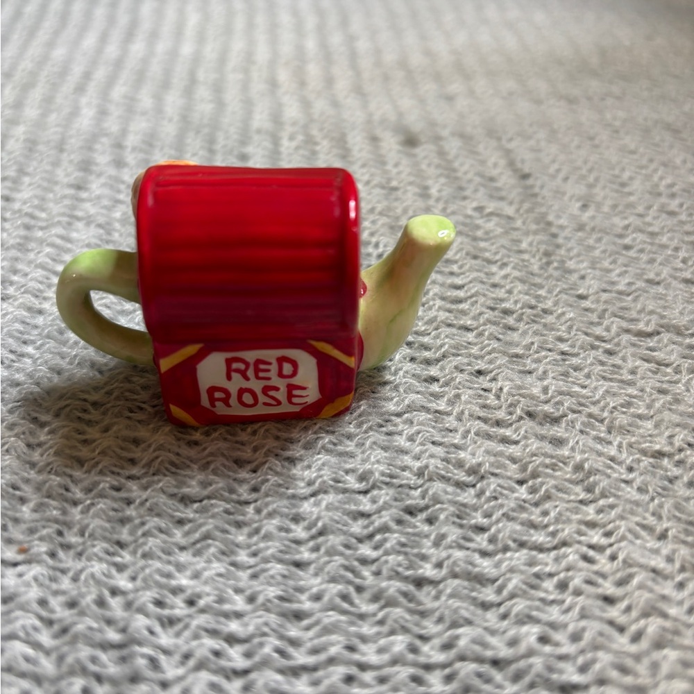 Vintage Red Rose Tea Collectibles - Picture 10 of 15